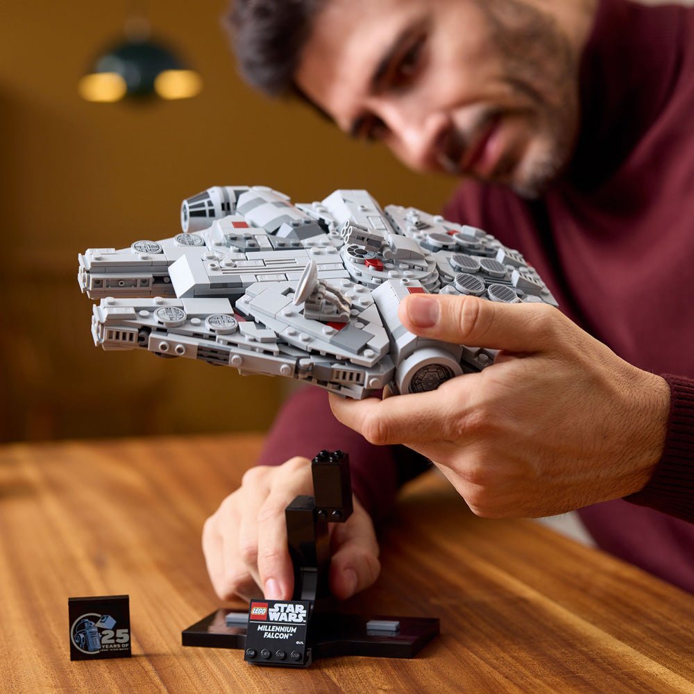 LEGO Star Wars Millennium Falcon 75375